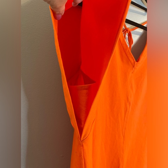 FREE ASSEMBLY NWT Women's V-Neck Dress with Flounce Sleeves SZ/XXXL - Picture 2 of 9